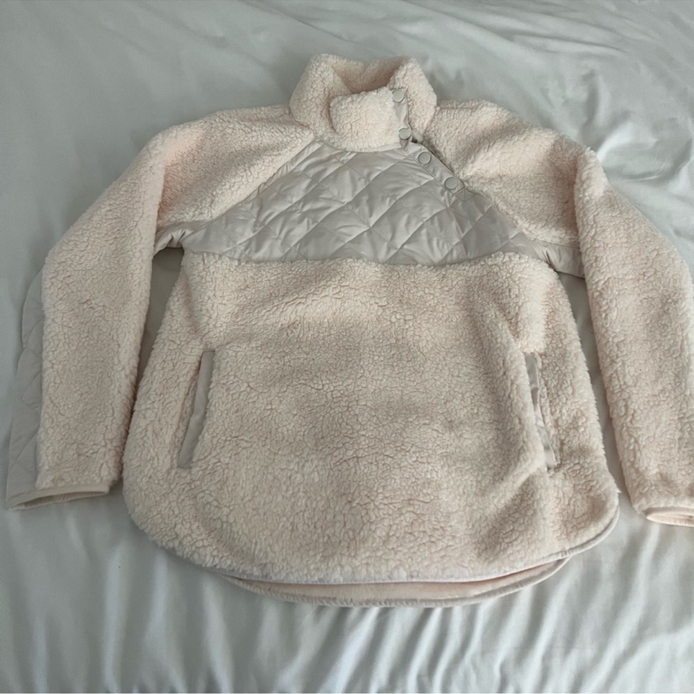 Abercrombie & Fitch Sherpa Sweater Quarter Button size Small